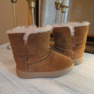UGG Tan Kids Boots with Plush Lining